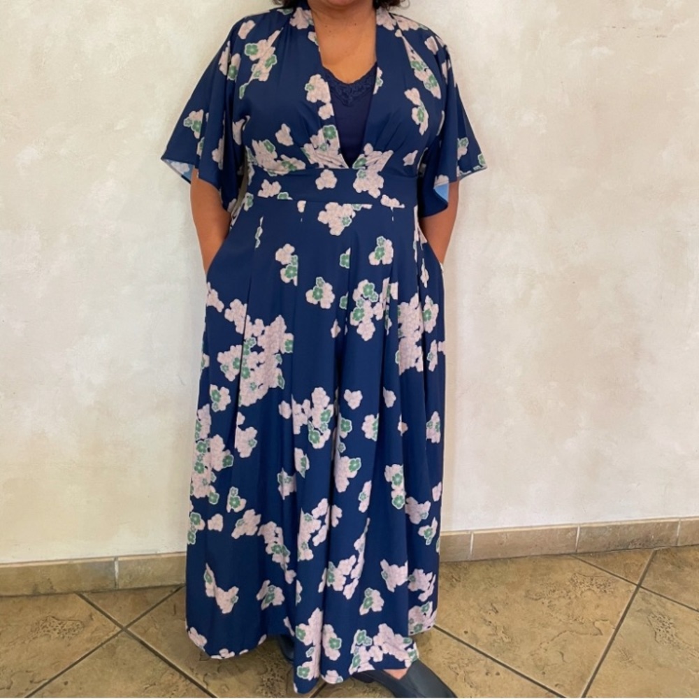 Beautiful navy blue jumpsuit by Wayward Fancies Size 1x-18w.